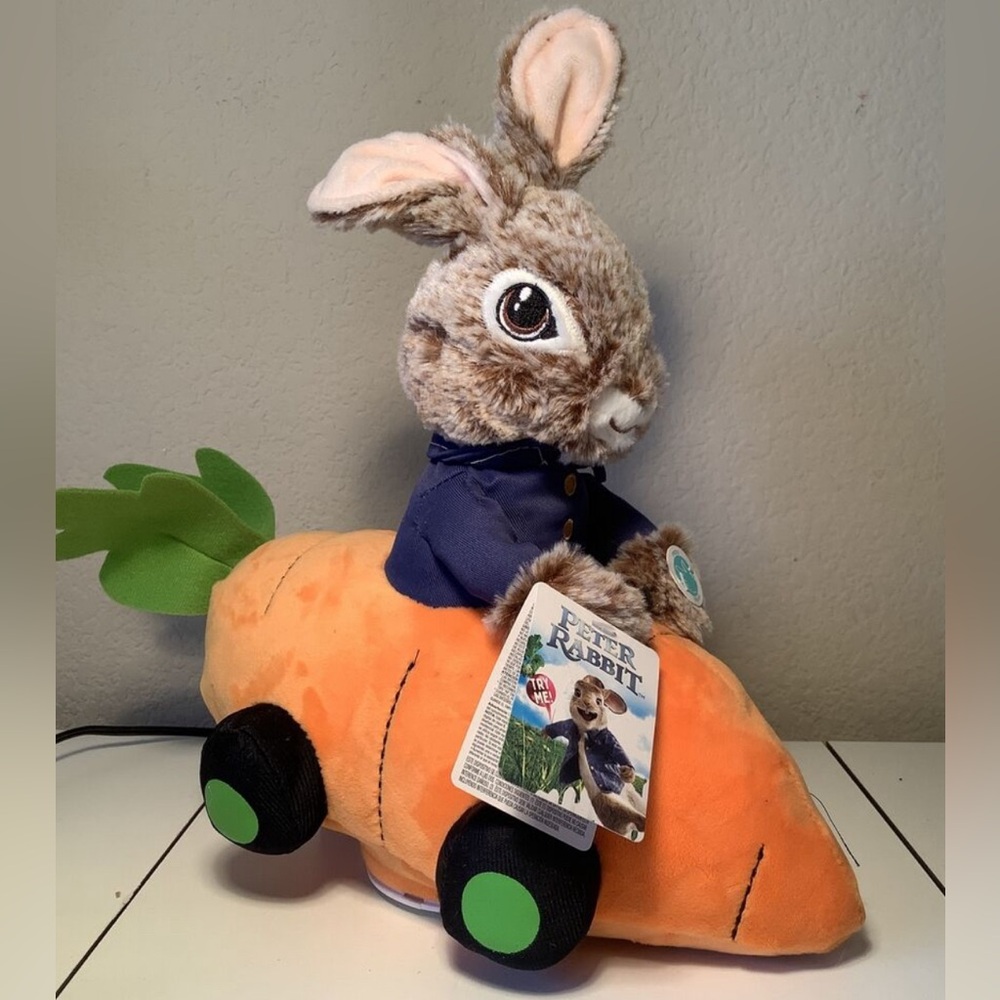 PETER RABBIT  Musical Animated Peter Rabbit 2 Movie Plush Driving Carrot Car